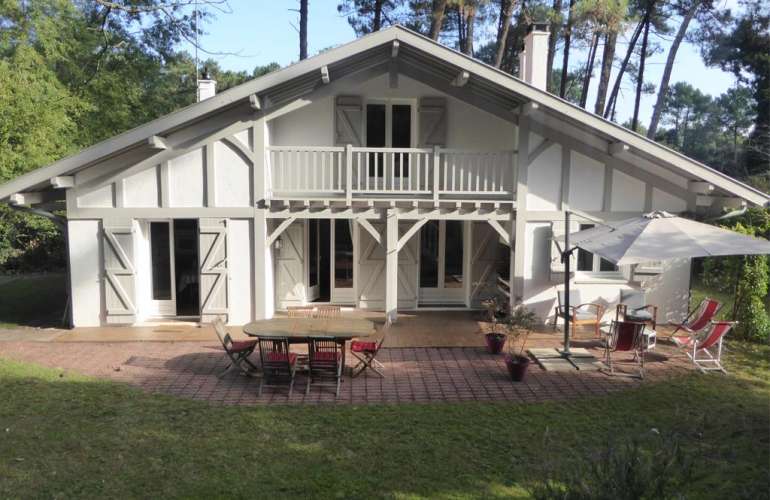 MAISON HOSSEGOR avec jardin (pour 8) Me contacter si intéressé