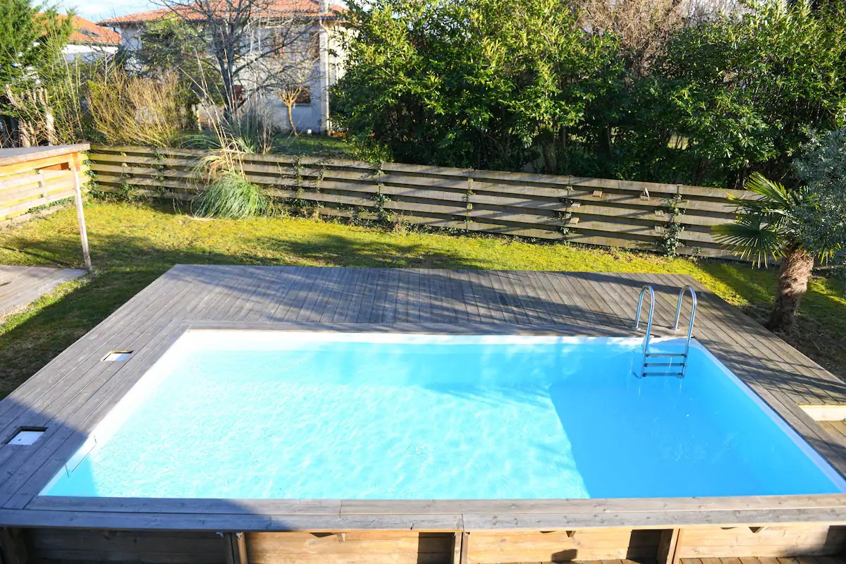 ANGRESSE Maison au calme avec piscine (pour 4) Me contacter si intéressé